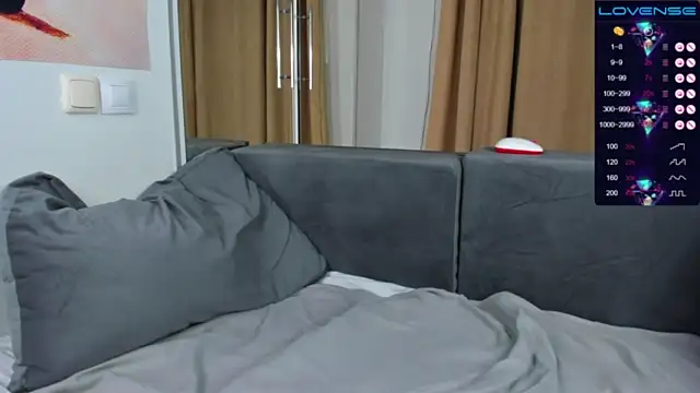 Jessyjenkins naked strip on webcam for live sex chat