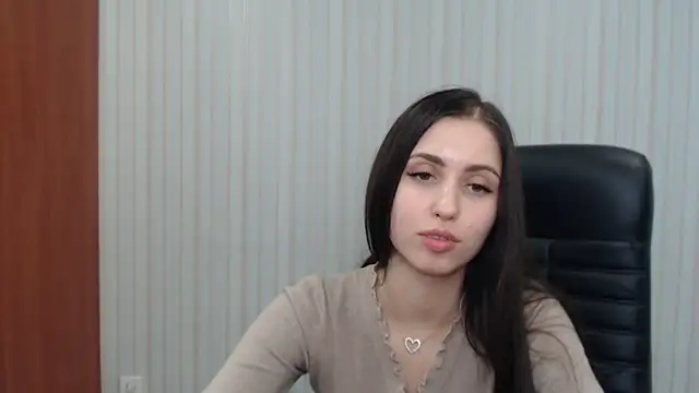 _Luna_Luna naked strip on webcam for live sex chat