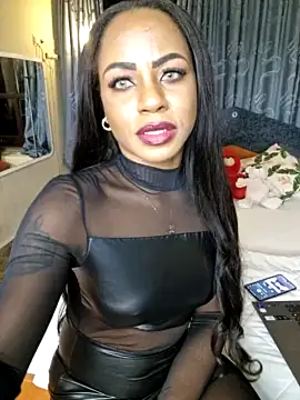 MamiSol naked strip on webcam for live sex chat