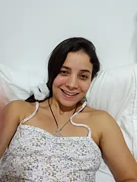 miaeyes naked strip on webcam for live sex chat