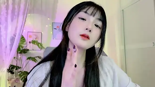 MM-521 naked strip on webcam for live sex chat
