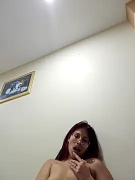Rosiita_Fresiita naked strip on webcam for live sex chat