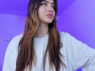 Venus-tay nude on webcam live hottest sex chat