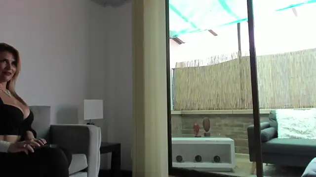 AdaSpencer1 naked strip on webcam for live sex chat