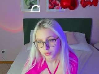 CindySwim nude on webcam live hottest sex chat