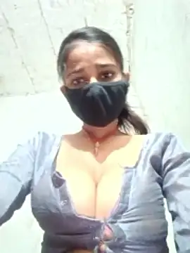 Cuti_jiyax naked strip on webcam for live sex chat