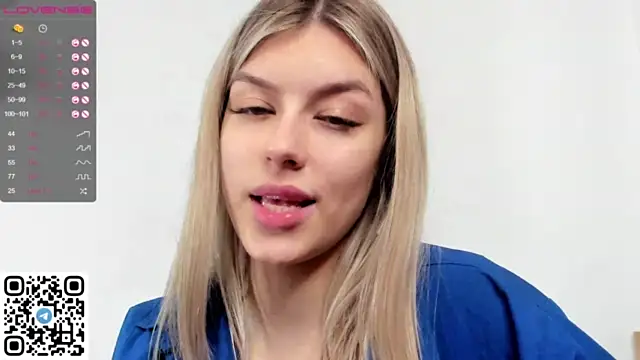 EileenHarve naked strip on webcam for live sex chat
