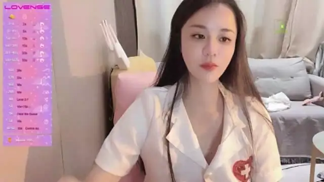 -Future_ naked strip on webcam for live sex chat