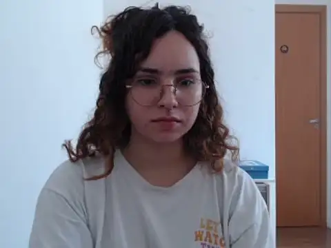 Gsayrumi naked strip on webcam for live sex chat