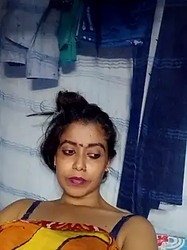 Hot-mari naked strip on webcam for live sex chat