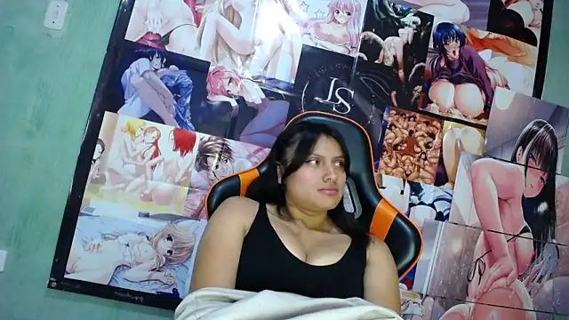 huggy_hot naked strip on webcam for live sex chat