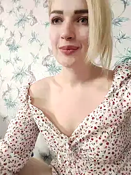 Kate_Crystal naked strip on webcam for live sex chat