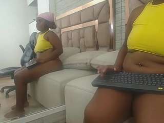 Kisha-Hope nude on webcam live hottest sex chat