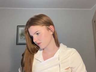 KristalWynn nude on webcam live hottest sex chat