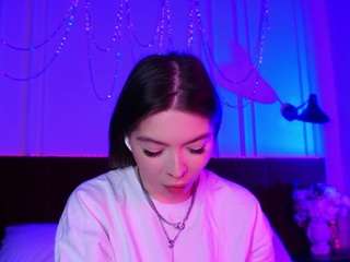 Lilshoot nude on webcam live hottest sex chat