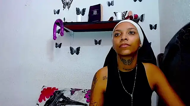 Mela_Ken naked strip on webcam for live sex chat