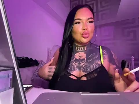 _MelinaCurves_ naked strip on webcam for live sex chat