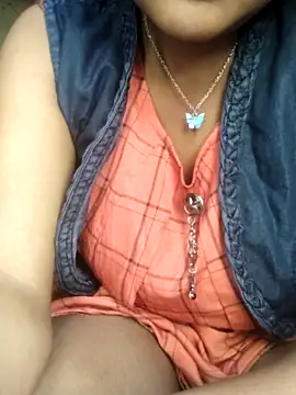 onlysree naked strip on webcam for live sex chat