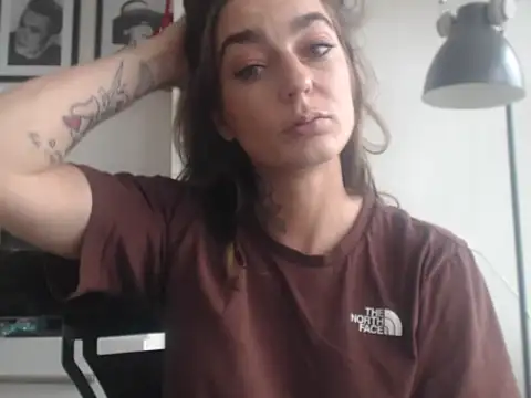 realgoddesscarmen naked strip on webcam for live sex chat