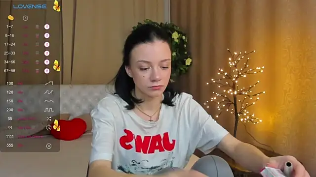 soffilin naked strip on webcam for live sex chat