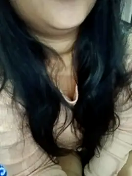 Sweet-Berry naked strip on webcam for live sex chat