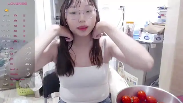 z123495 naked strip on webcam for live sex chat