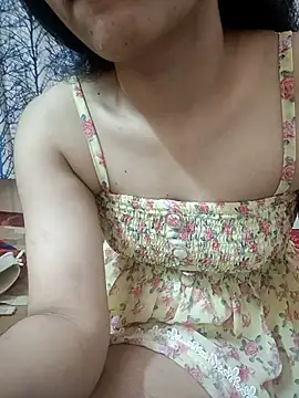 Aaradhna-00 naked strip on webcam for live sex chat