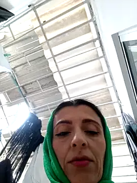 Aasiyah_Saud naked strip on webcam for live sex chat