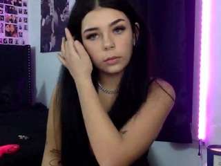 B6bylola nude on webcam live hottest sex chat