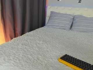 BestFoxyGirl nude on webcam live hottest sex chat