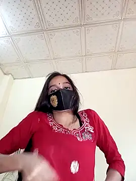 Cute-Pria naked strip on webcam for live sex chat