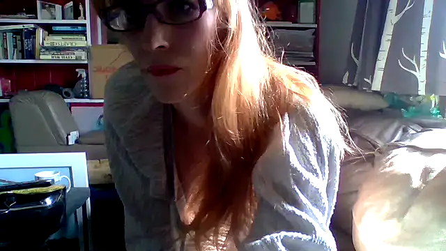 DelmarSlut naked strip on webcam for live sex chat