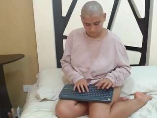 GenesiisLandon nude on webcam live hottest sex chat