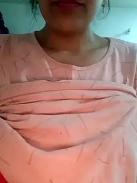 Hot-Shivani naked strip on webcam for live sex chat