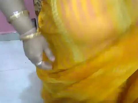 Kashish4u naked strip on webcam for live sex chat