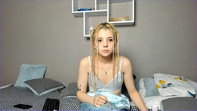 Leloo_Kittu naked strip on webcam for live sex chat