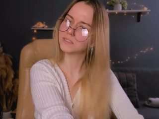 Sexy-kittyes nude on webcam live hottest sex chat