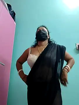 Sexy-mari naked strip on webcam for live sex chat