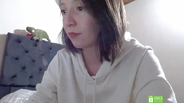 Sharon_hotty naked strip on webcam for live sex chat