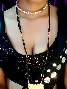 Slim_bhabhi naked strip on webcam for live sex chat