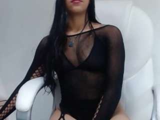 Vanelin18 nude on webcam live hottest sex chat