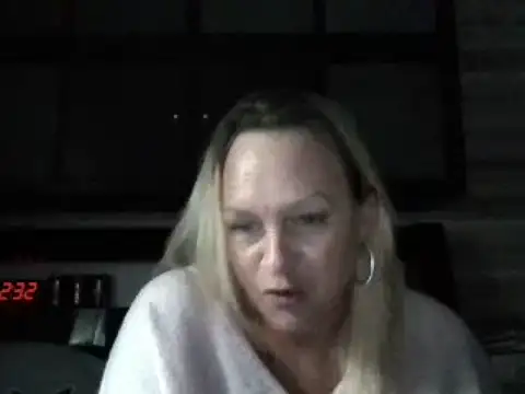 Wifey12345 naked strip on webcam for live sex chat