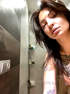 BabeRainbow naked strip on webcam for live sex chat