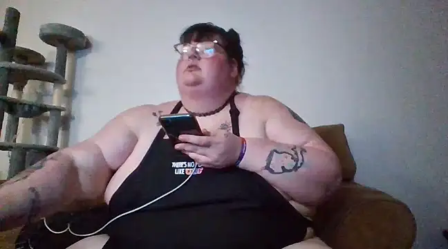 bigtitgothgff naked strip on webcam for live sex chat