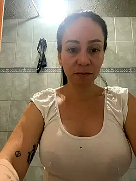 desiree_garay naked strip on webcam for live sex chat