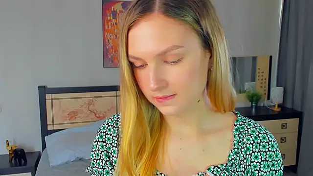 EmyDreams naked strip on webcam for live sex chat