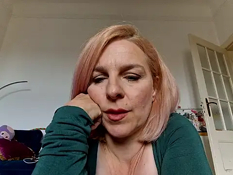 FrauleinSchmitt naked strip on webcam for live sex chat