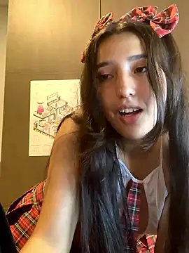 Im_Salo naked strip on webcam for live sex chat