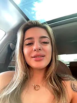Jasmine_urPrincess naked strip on webcam for live sex chat
