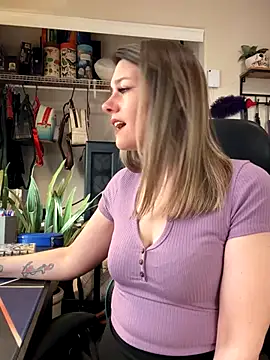 LadyLena1 naked strip on webcam for live sex chat